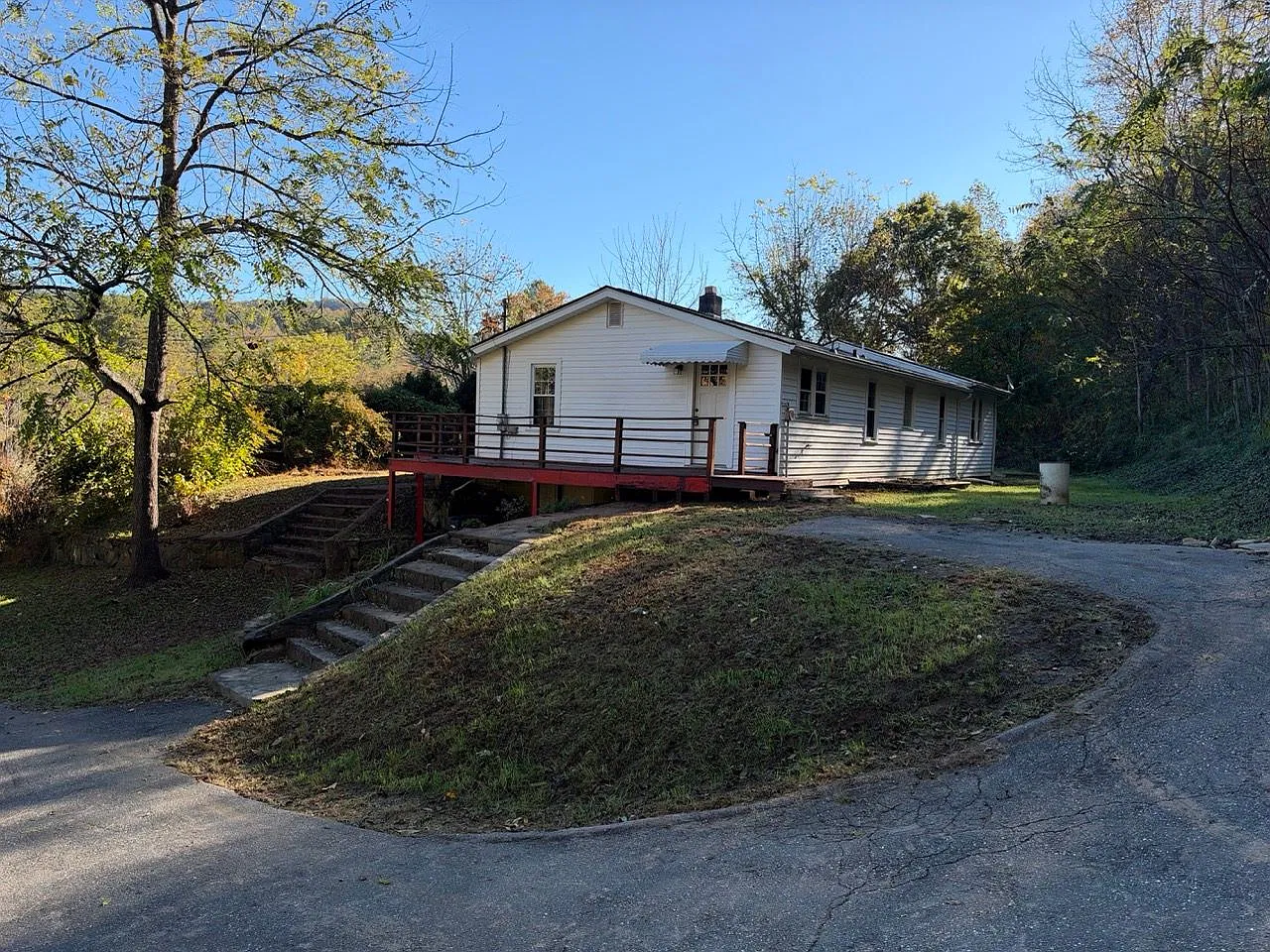 4 bed, 2.0 bath, 1500 sqft, $1,925 — Photo 1