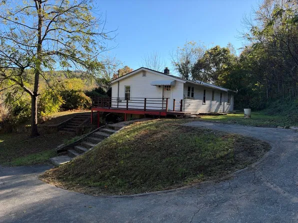 589 W Rogers Rd, Cullowhee, NC 28723