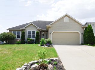 2314 Oakwood Park Dr, South Bend, IN 46628