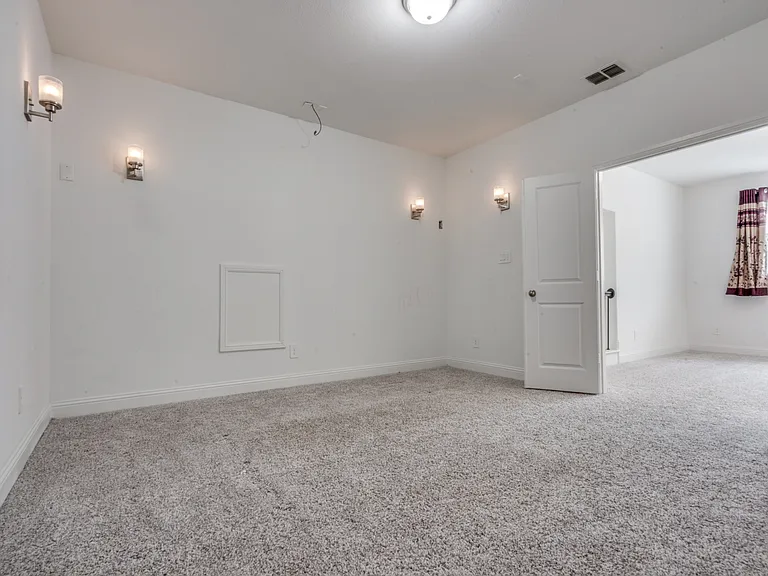 9448 Middle Ground Pl — Photo 28