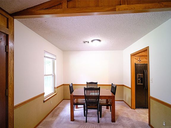 2nd image of 136 Gail Ln