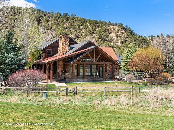 2nd image of 104 Sopris Mesa Dr