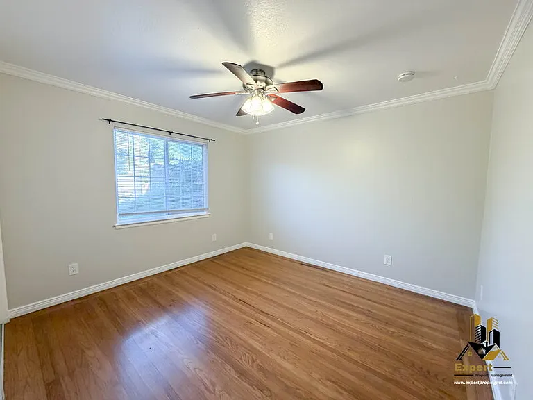 2116 Waterford Rd — Photo 7