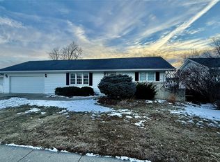 1704 S 3rd Ave, Marshalltown, IA 50158