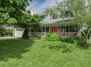 9028 Cedarview Ave, Jenison, MI 49428