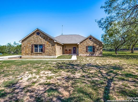 2nd image of 635 Cimarron Sq