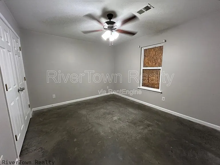 3858 Ajanders Dr — Photo 14