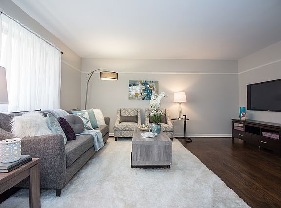 5th image of 4416 N Greenview Ave #C
