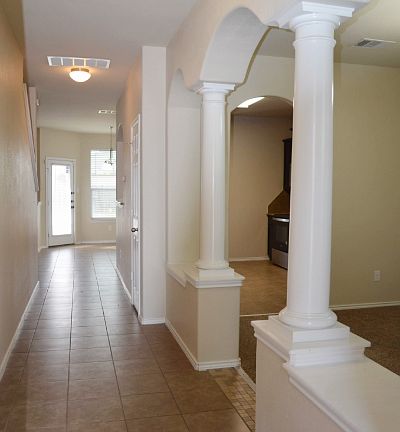 5th image of 4808 Green Meadow St