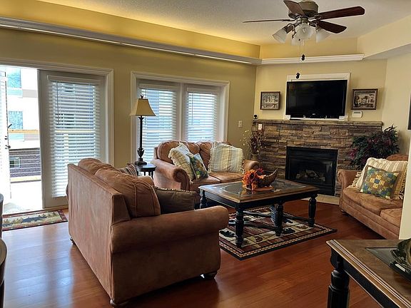 3rd image of 513 McCarter Rd APT 3S