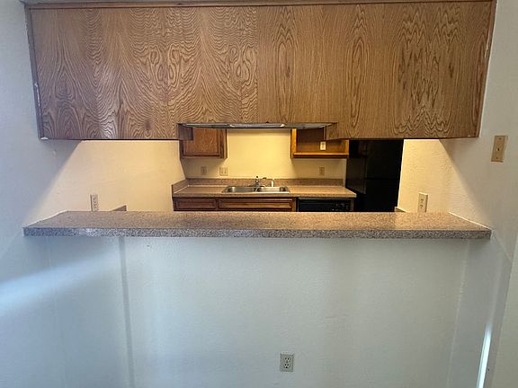 4th image of 1000 S Welch St APT 102