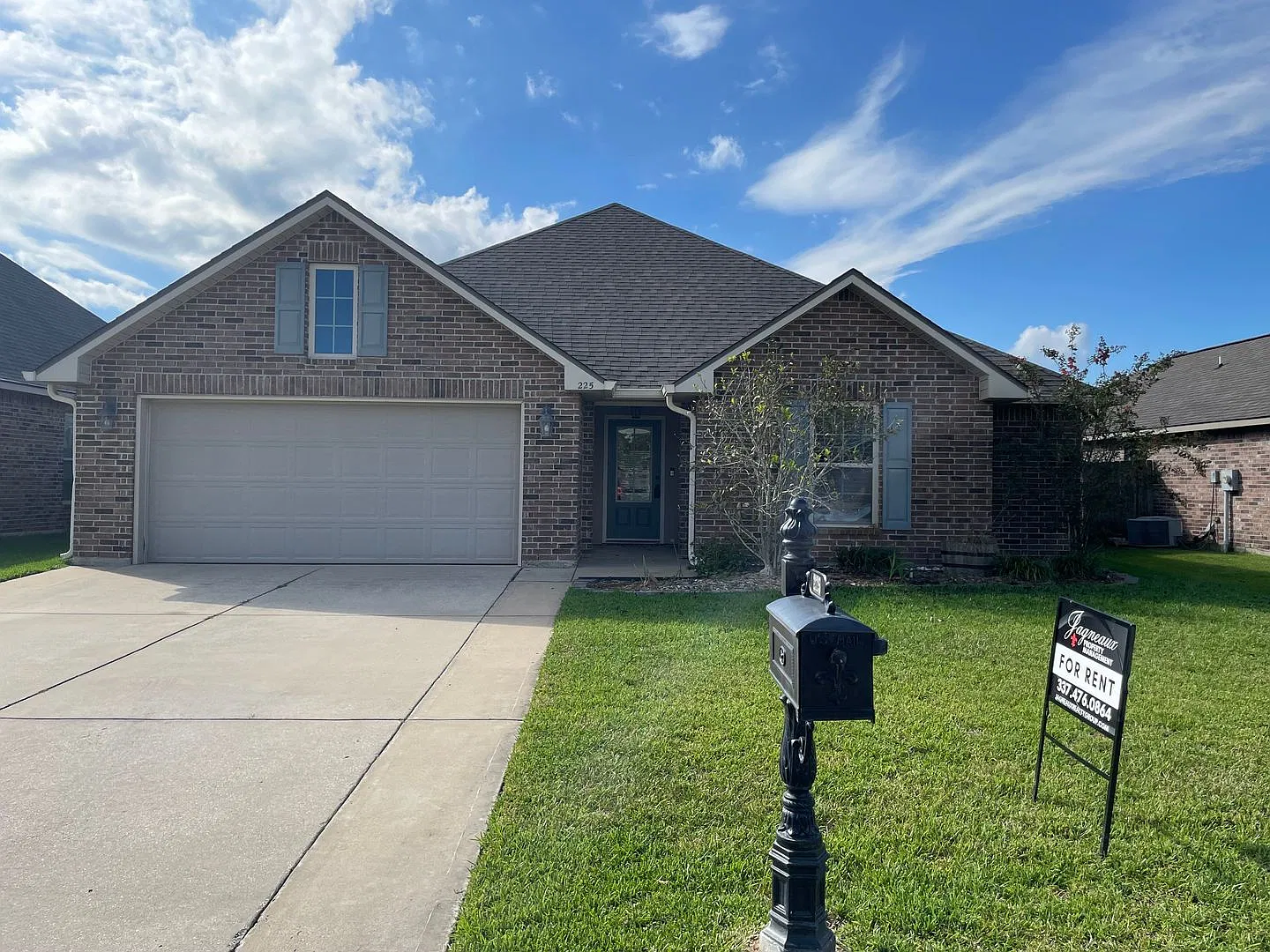 House For Rent In Sulphur — Photo 1