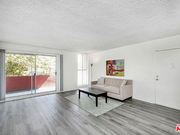 2nd image of 1208 W Adams Blvd #17