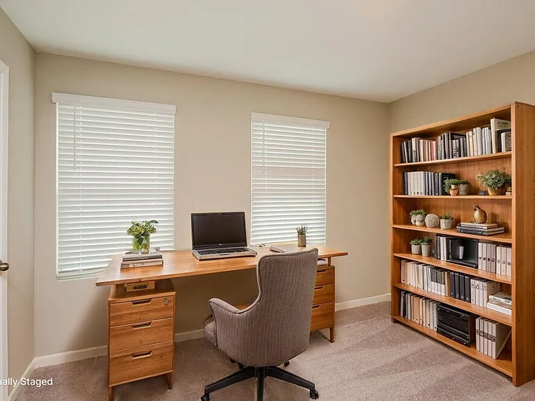 247 Pond Ct — Photo 17