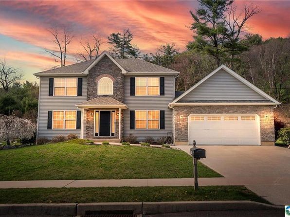 621 E Princeton Ave, Palmerton, PA 18071