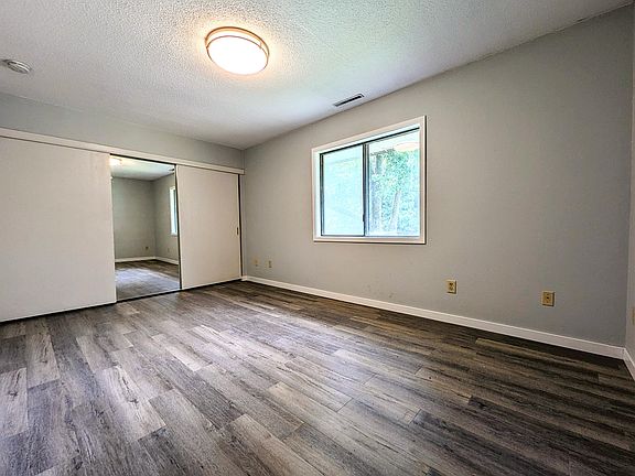 4th image of 310 N 11th St #4