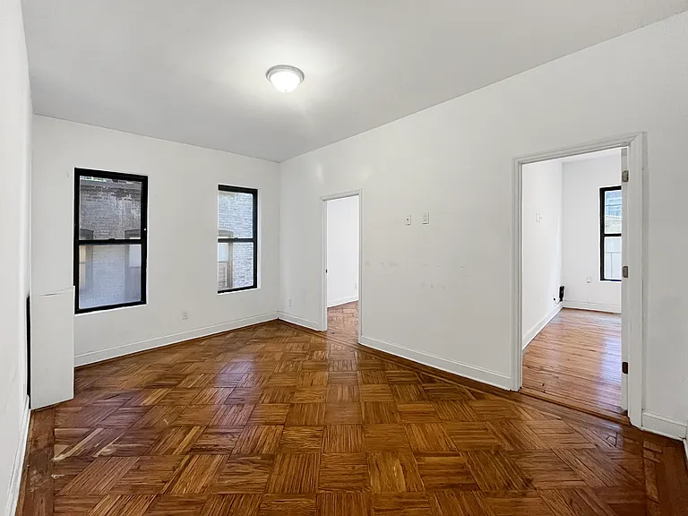 146 Fenimore St #A2 — Photo 4