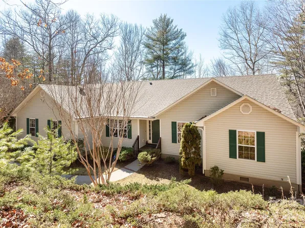 1200 Aberdeen Ln, Pisgah Forest, NC 28768