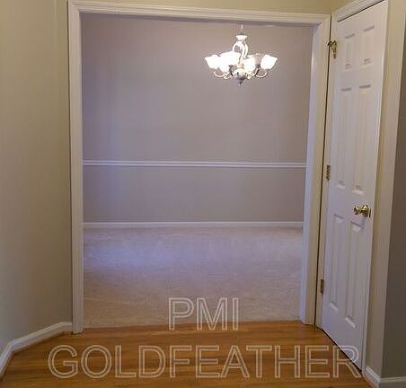 5th image of 3159 Evelyn Ct