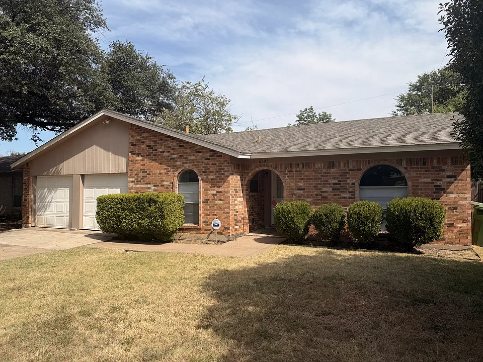 6605 Kitty Dr