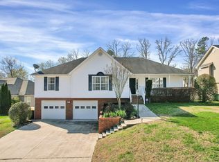 6082 Wardwell Dr, Ooltewah, TN 37363