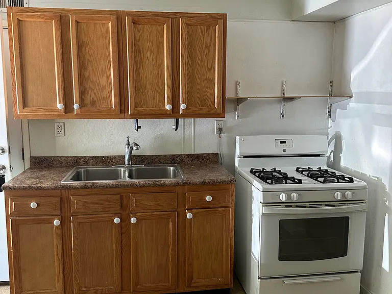 951 N Central Dr — Photo 3