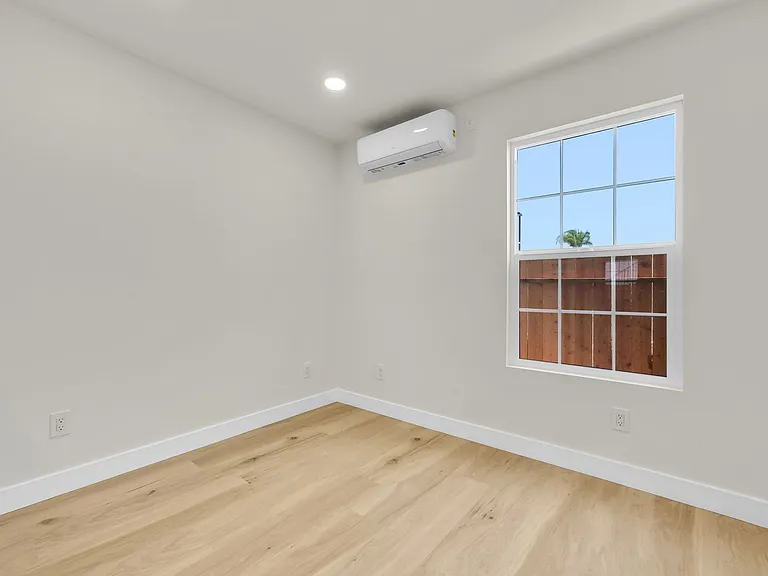 116 N Cornell Ave — Photo 39