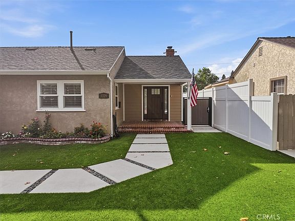 3rd image of 3329 N Los Coyotes Diagonal