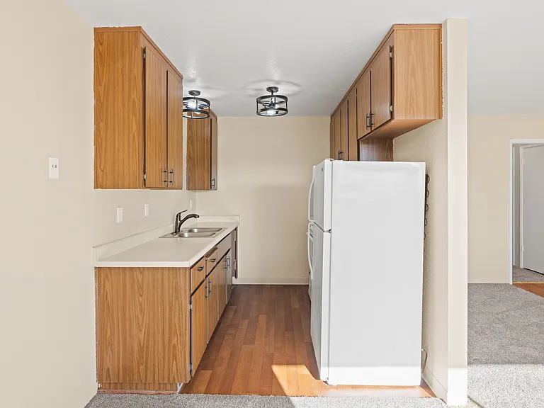 The Peppertree Apartments — Photo 4