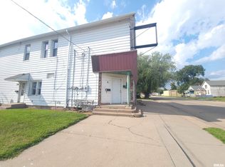 100 N 4th St, Clinton, IA 52732