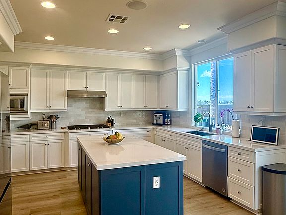 4th image of 2655 Fallsview Rd
