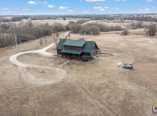 350 N 1st Rd, Overbrook, KS 66524