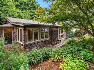 8430 SW Quartermaster Dr, Vashon, WA 98070