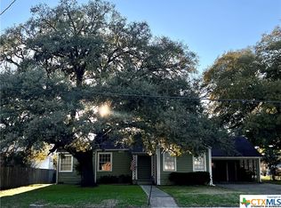 1111 N Saint Joseph St, Gonzales, TX 78629