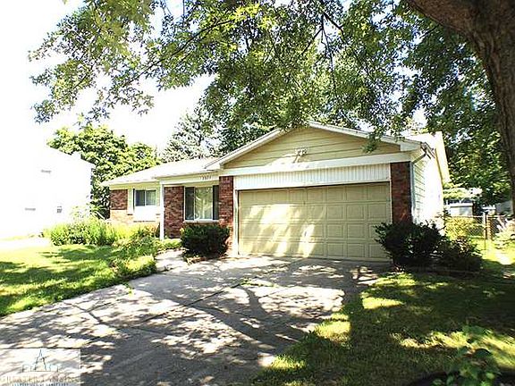 3rd image of 2324 Cogswell Dr