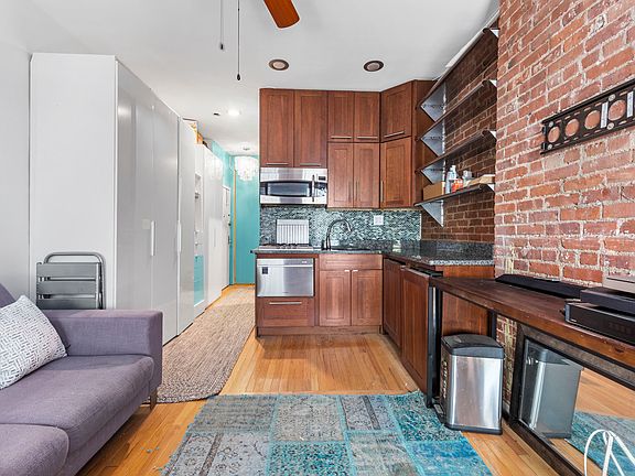2nd image of 438 W 49th St APT 2B