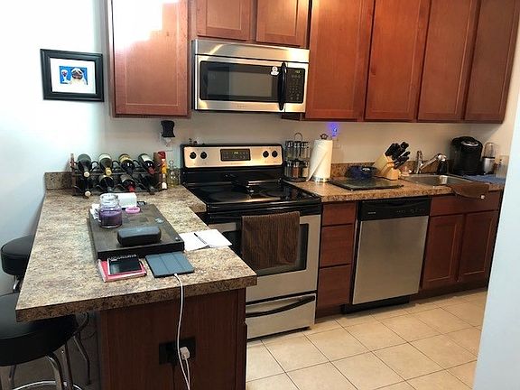 2nd image of 1355 N Dearborn Pkwy #404
