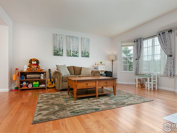 5th image of 1615 Mountain Dr