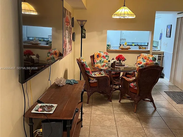 980 Constitution Dr #980F — Photo 2