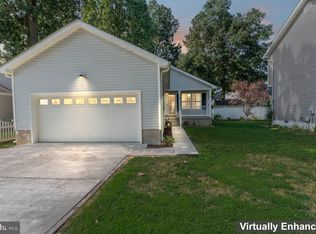 19 1st St, Colonial Beach, VA 22443