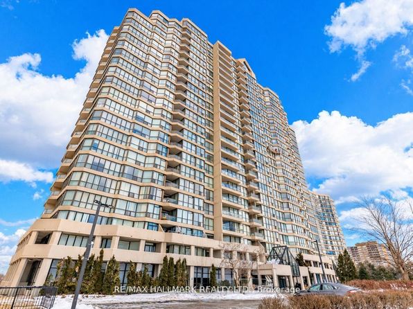 3 Rowntree Rd #707, Toronto, ON M9V 5G8