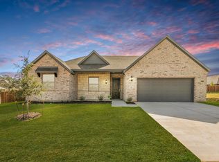 236 Magnolia Dr, Azle, TX 76020