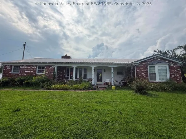 58 Stover Frk, Spencer, WV 25276
