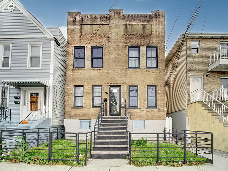 151 Williams Ave #2L — Photo 17