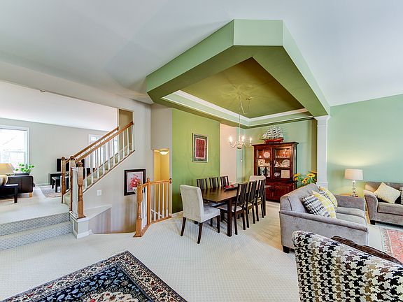 3rd image of 6116 Manchester Park Cir