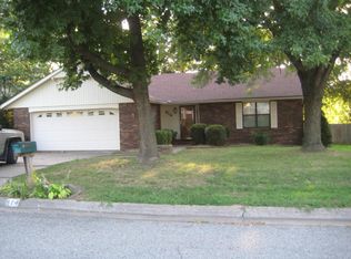 814 S Biscay Ln, Rogers, AR 72758