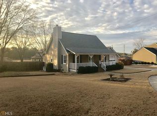 321 Etowah Dr, Cartersville, GA 30120