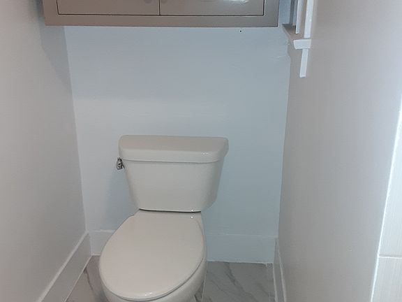 5th image of 2120 W 12th St APT 100