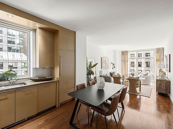 3rd image of 1600 Broadway APT 9A