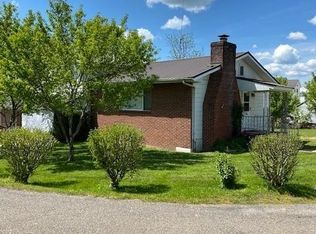 305 Hardman St, Middlebourne, WV 26149